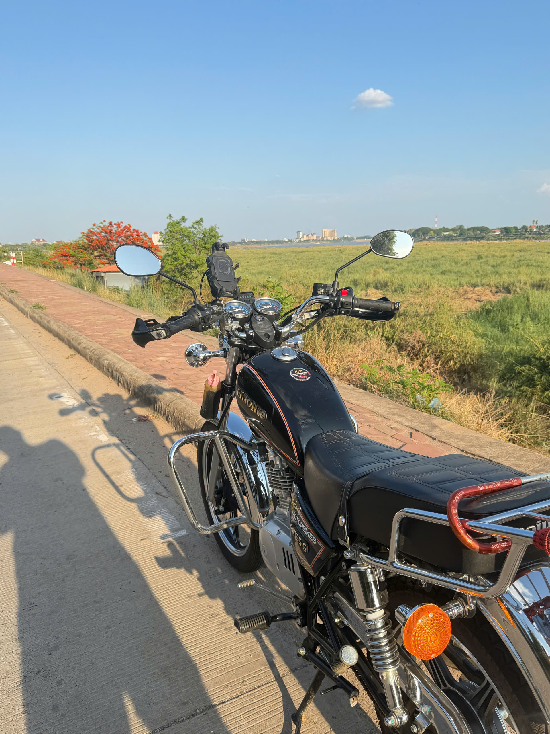 Haojue / Suzuki GN125 Rental Laos | Style Motorbikes