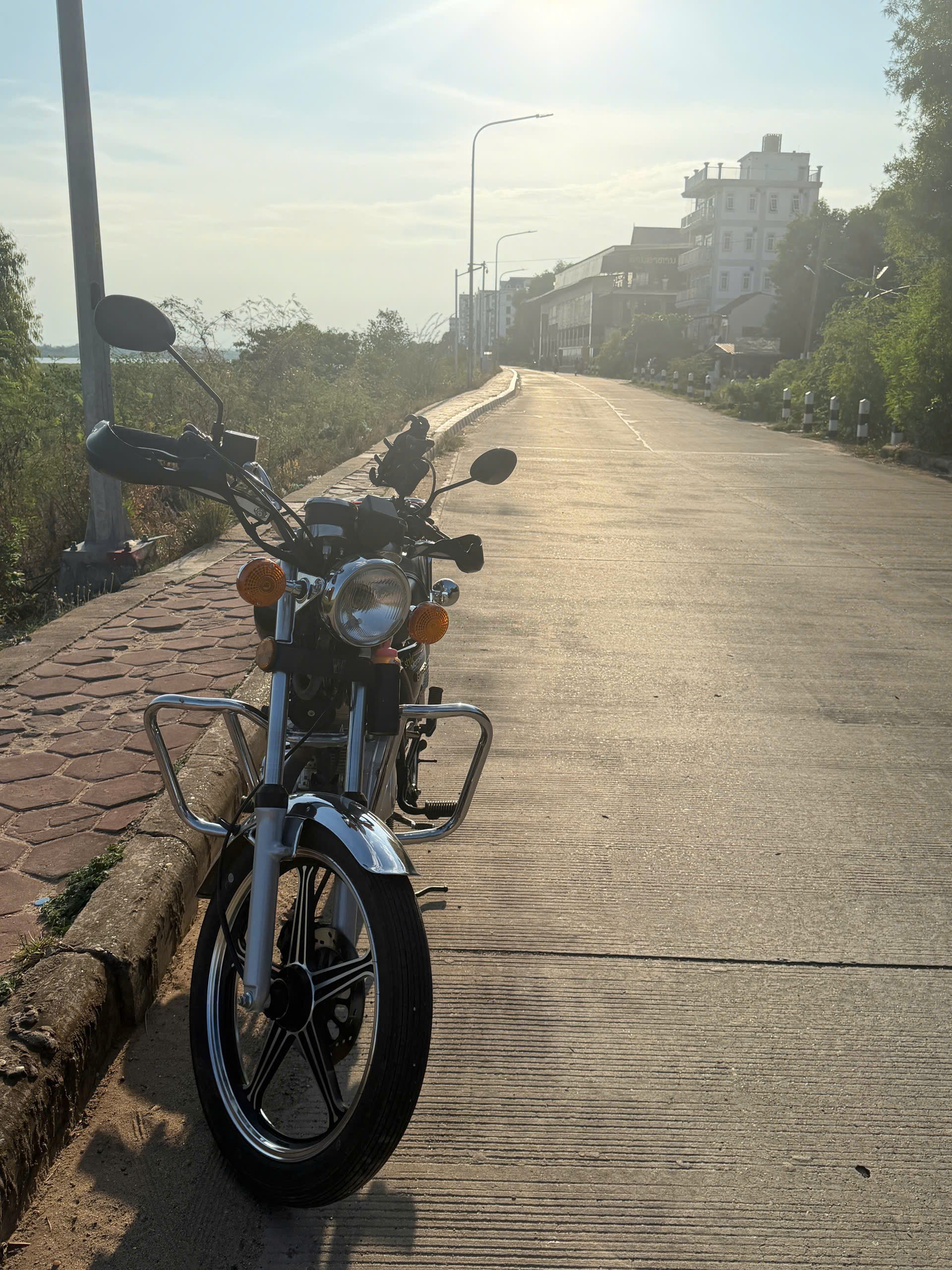 Haojue / Suzuki GN125 Rental Laos | Style Motorbikes